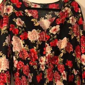 American Eagle long sleeve floral blouse.  Never worn.